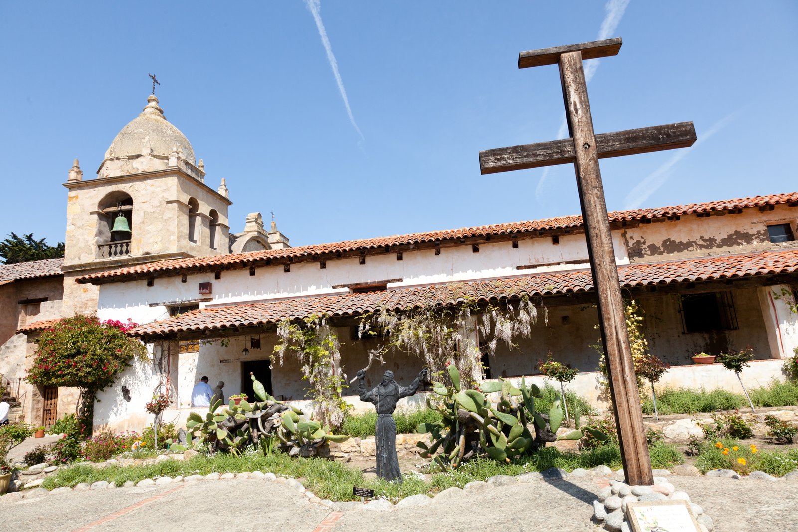 Planning your romantic weekend in Carmel-by-the-Sea at Carmel Mission Basilica Museum.