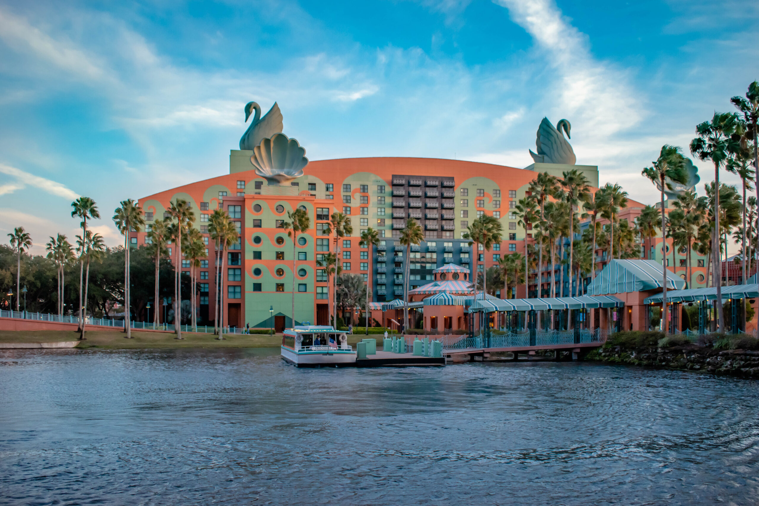 External view of the Swan and Dolphin hotel in Disney World.