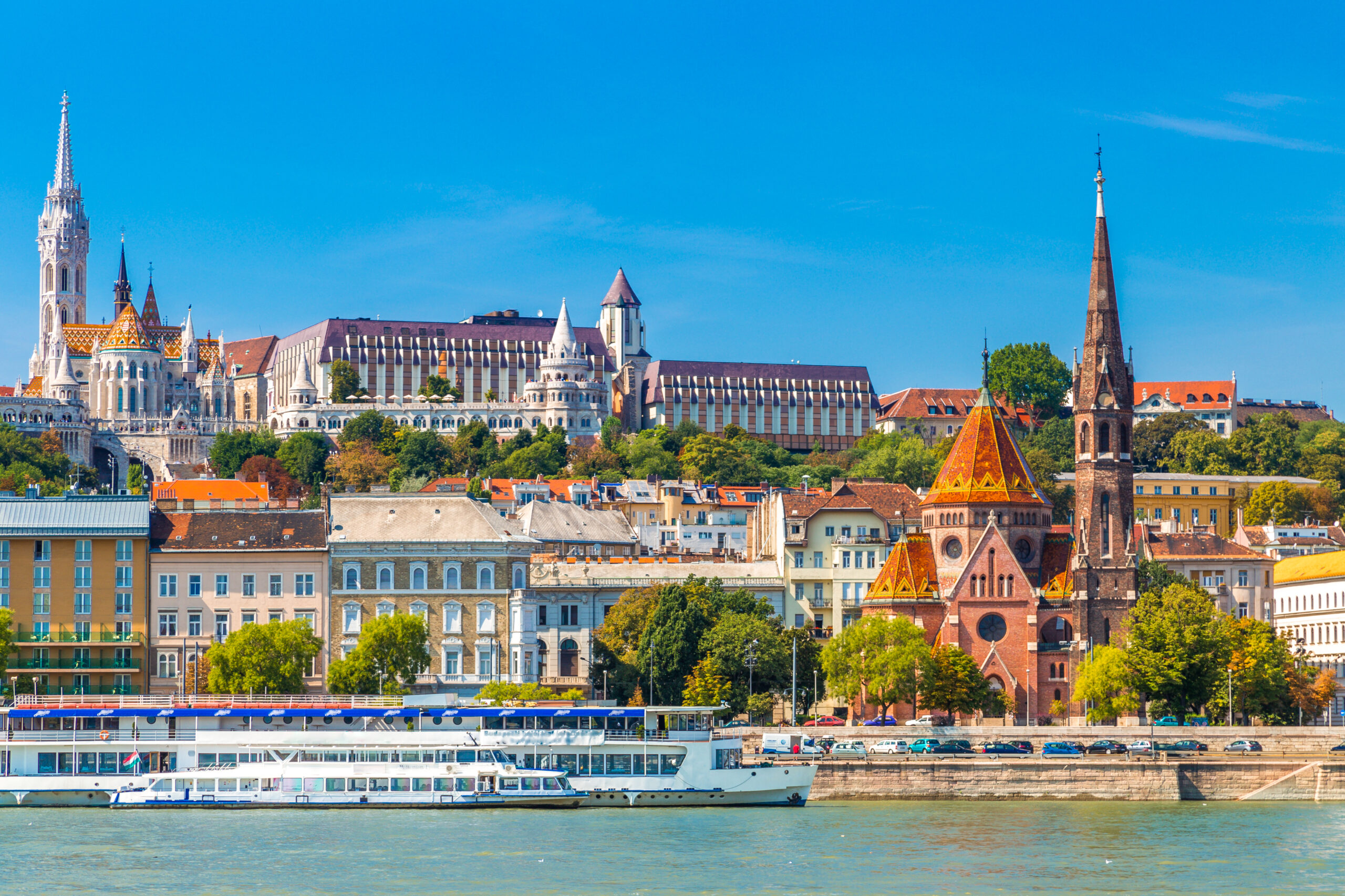 Matthias Church, Bastion of the Fisherman, churches and other monuments and historical buildings of Budapest on the banks of the Danube River.