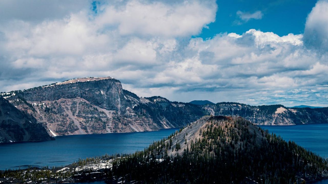 Beautiful U.S. island surrounded by water and mountains, no passport needed