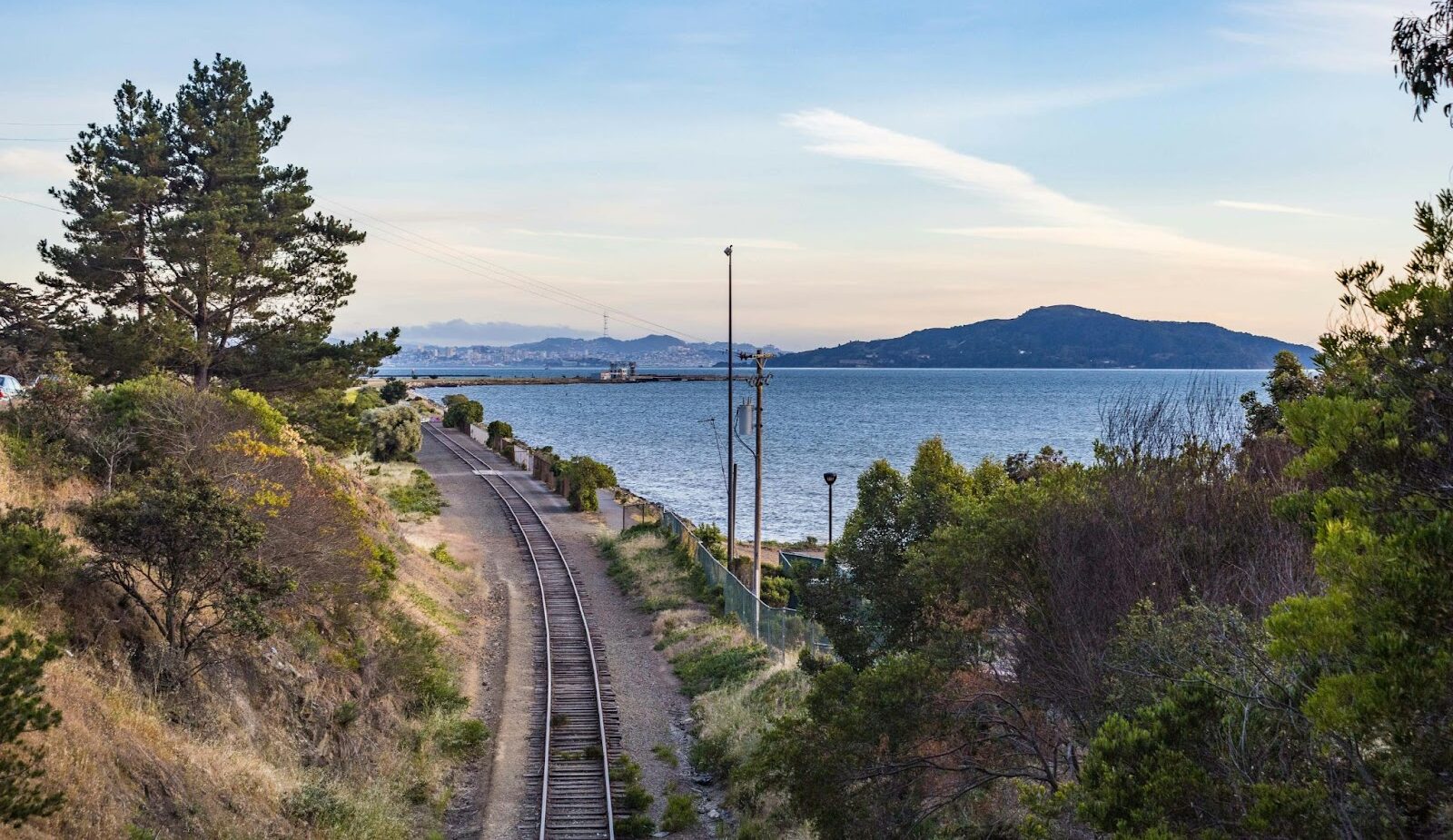 Amtrak Coast Starlight (Seattle to Los Angeles)