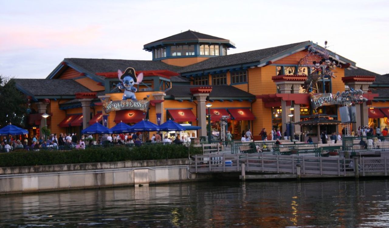 Disney Springs – Not-So-Magical Crowds