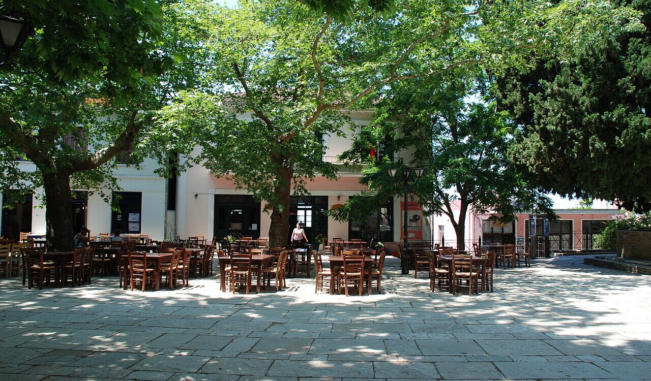 Village square in Lafkos, Pelion