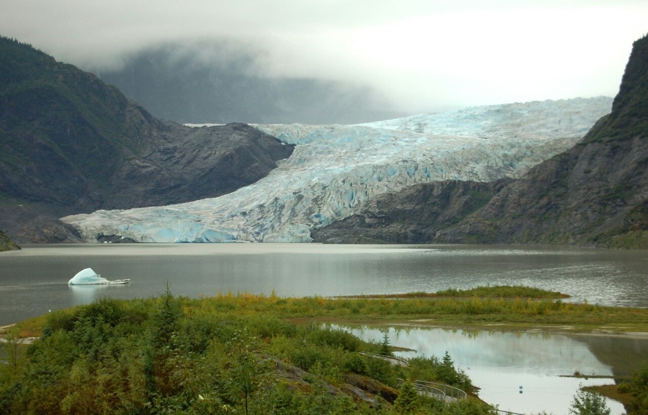 Mendenhall Glacier Hike and Nugget Falls