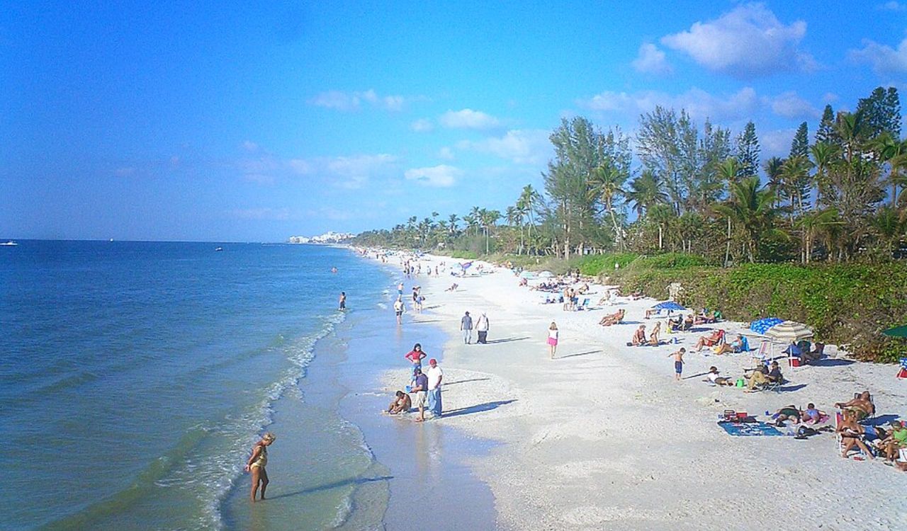 Naples Beach – Upscale Meets Island Calm
