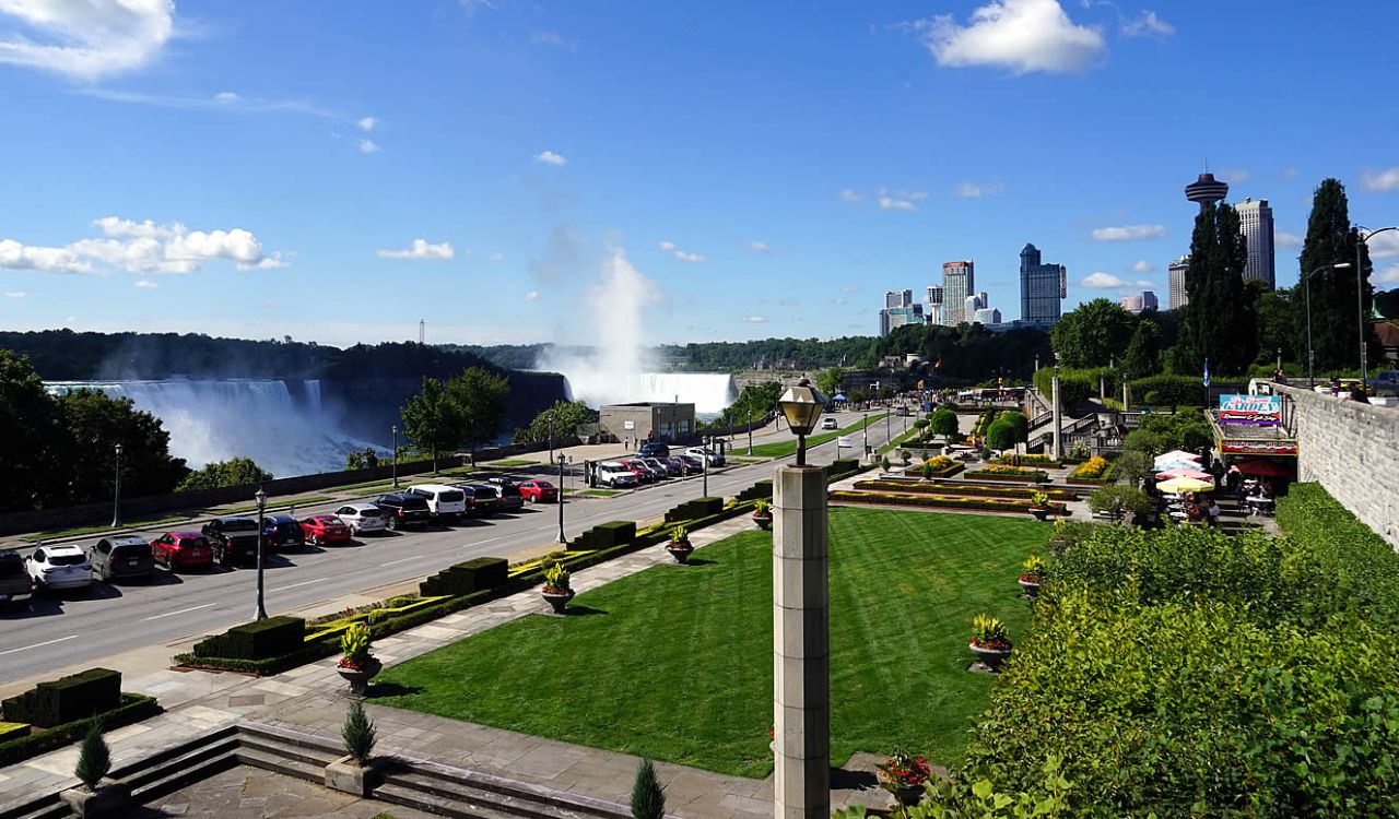 Niagara Falls scenic overlook
