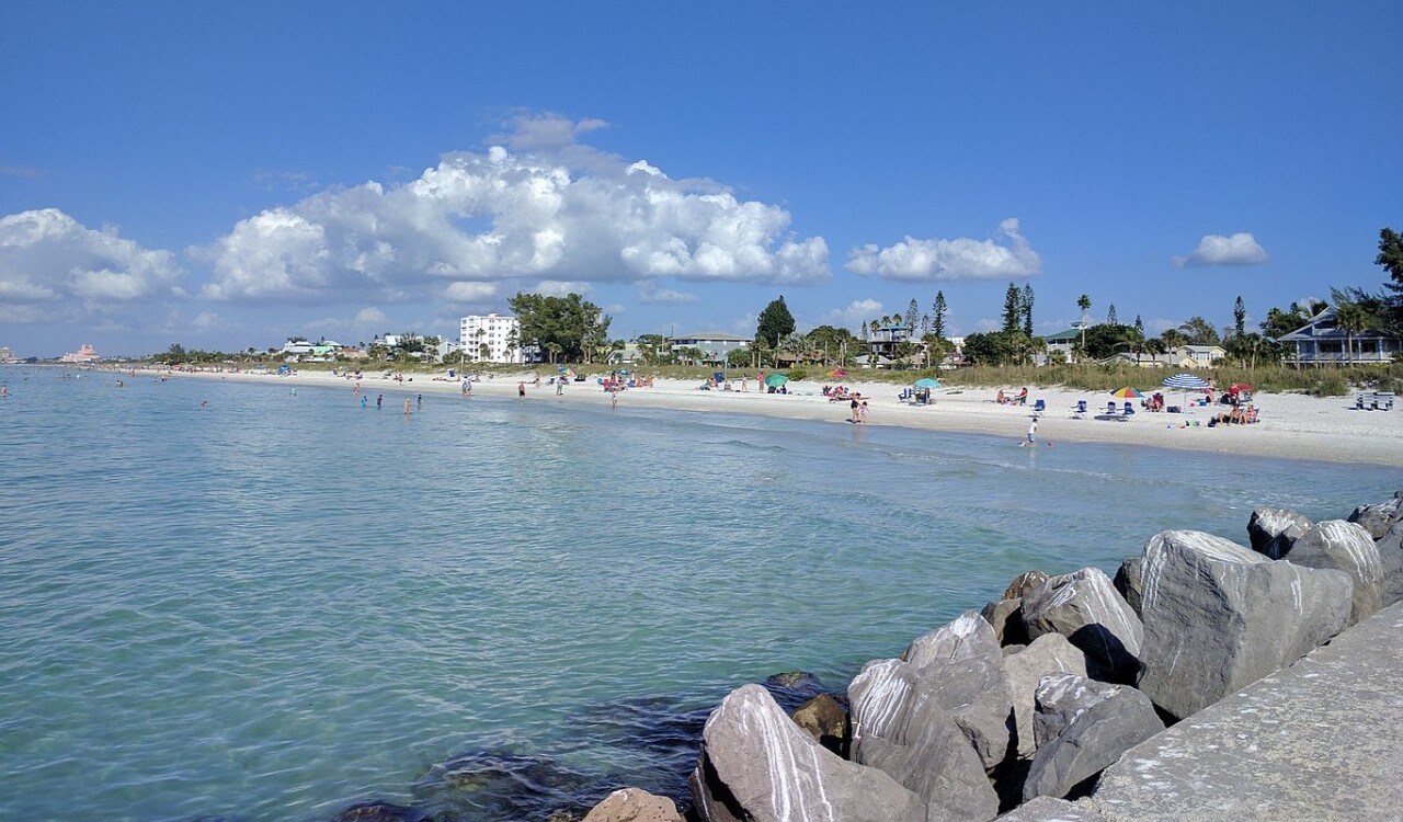 Clear blue shoreline at Pass-a-Grille Beach, Florida