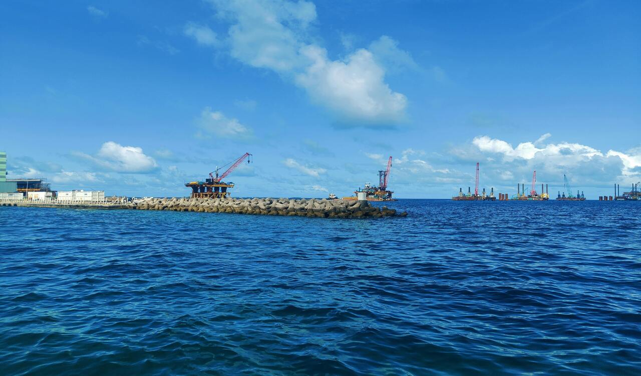 Industrial Offshore Platform in Maldives Waters