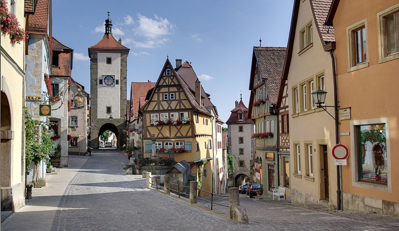 Medieval street and half-timbered houses in Rothenburg ob der Tauber, Germany.