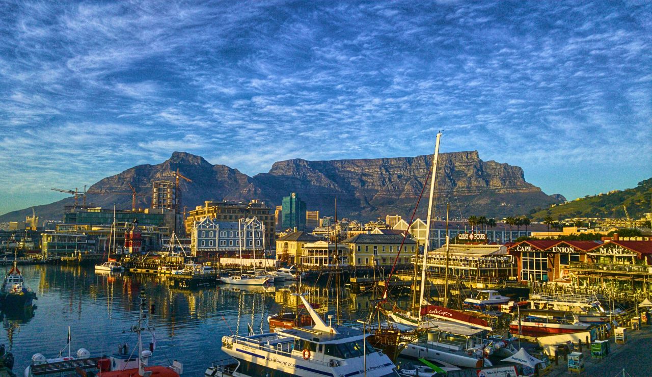 Cityscape of Cape Town with Table Mountain in the background.