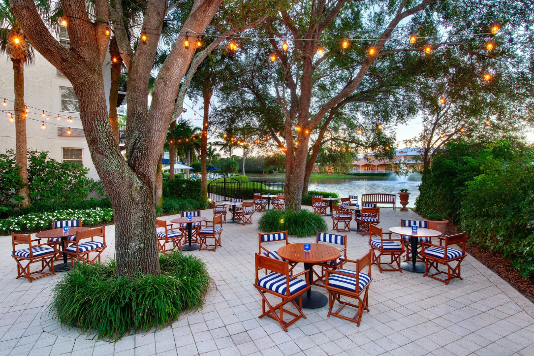Patio seating at the Inn at Pelican Bay.