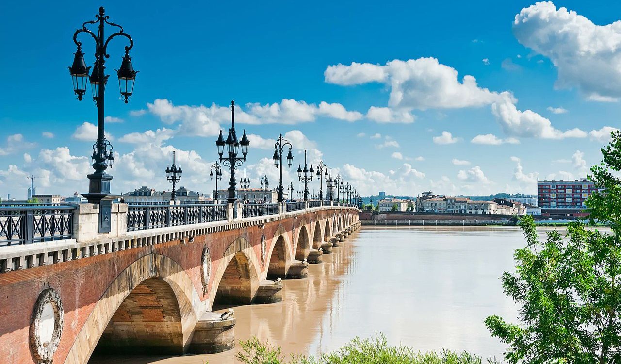 Pont de Pierre bridge over the Garonne River in Bordeaux, France