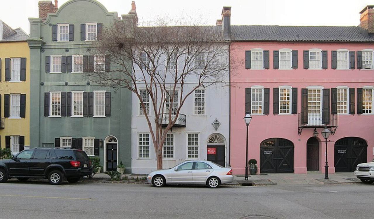 Colorful historic row houses on Rainbow Row in Charleston, South Carolina