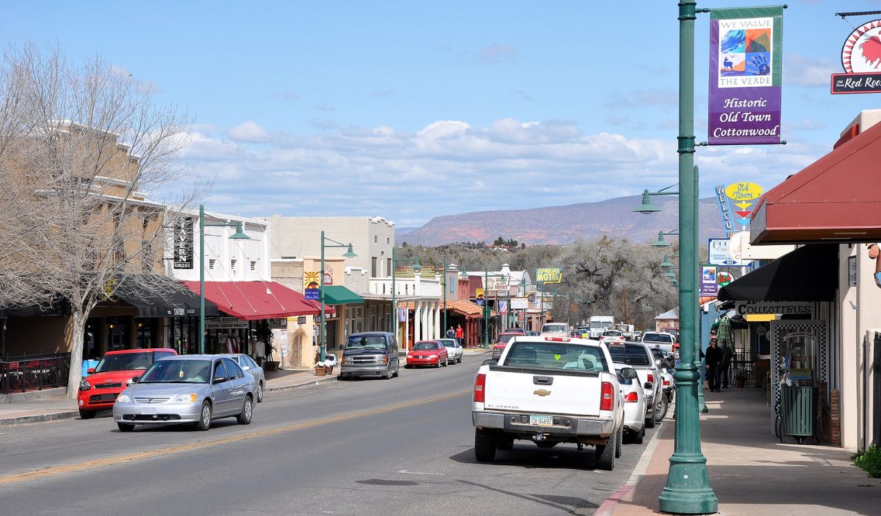 Cottonwood’s Old Town with a desert backdrop