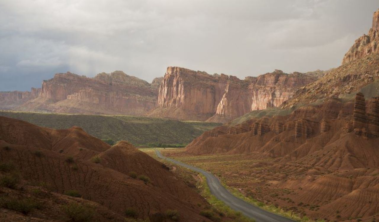 The Grand Circle Road Trip winds through Utah and Arizona’s most iconic national parks, showcasing epic red rock canyons, arches, and desert beauty