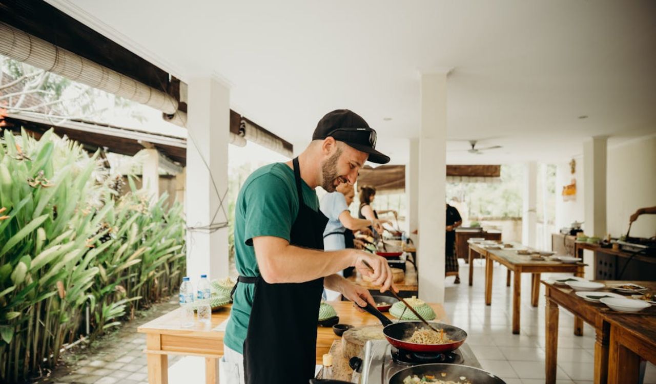 Cook island flavors with local chefs