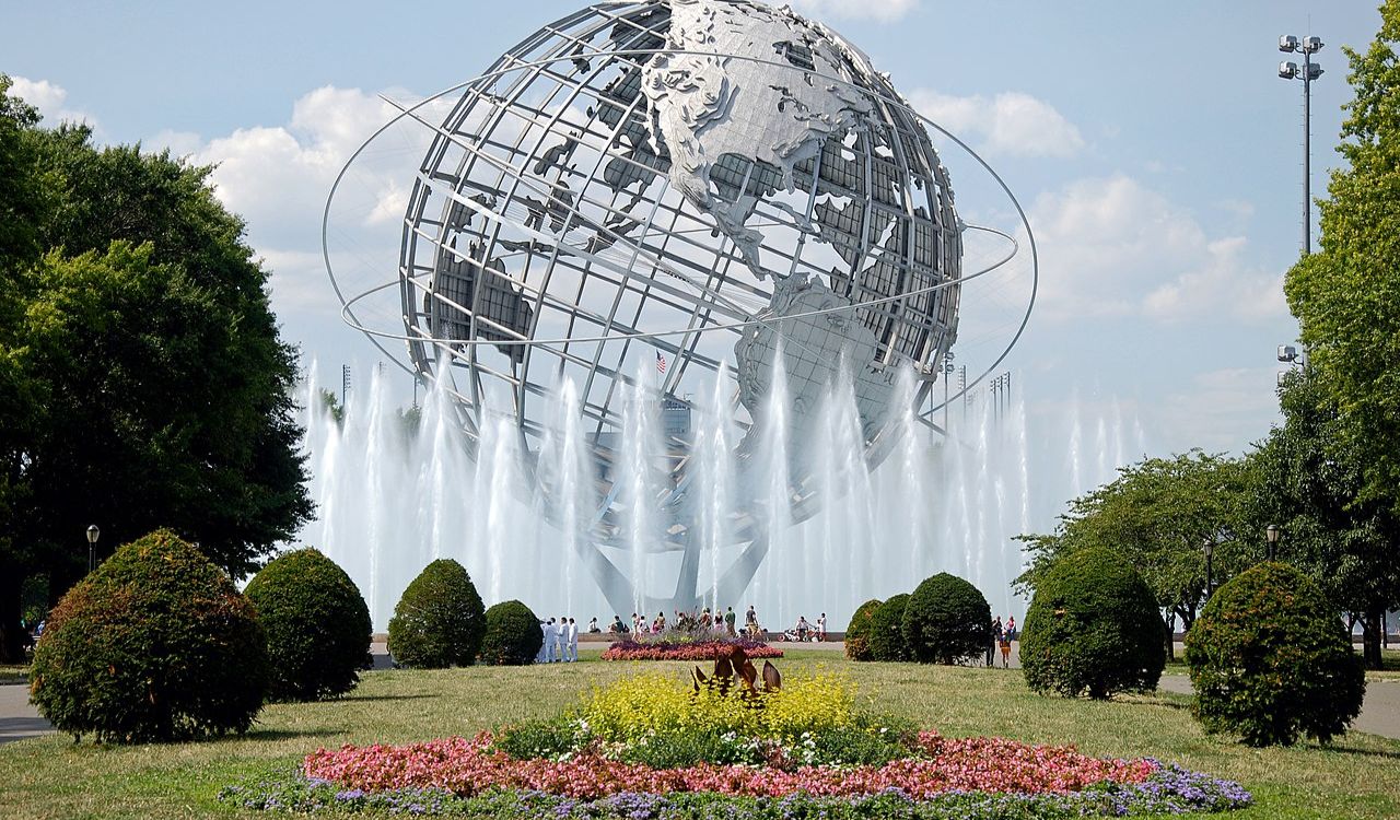 Unisphere globe with fountains and flowers