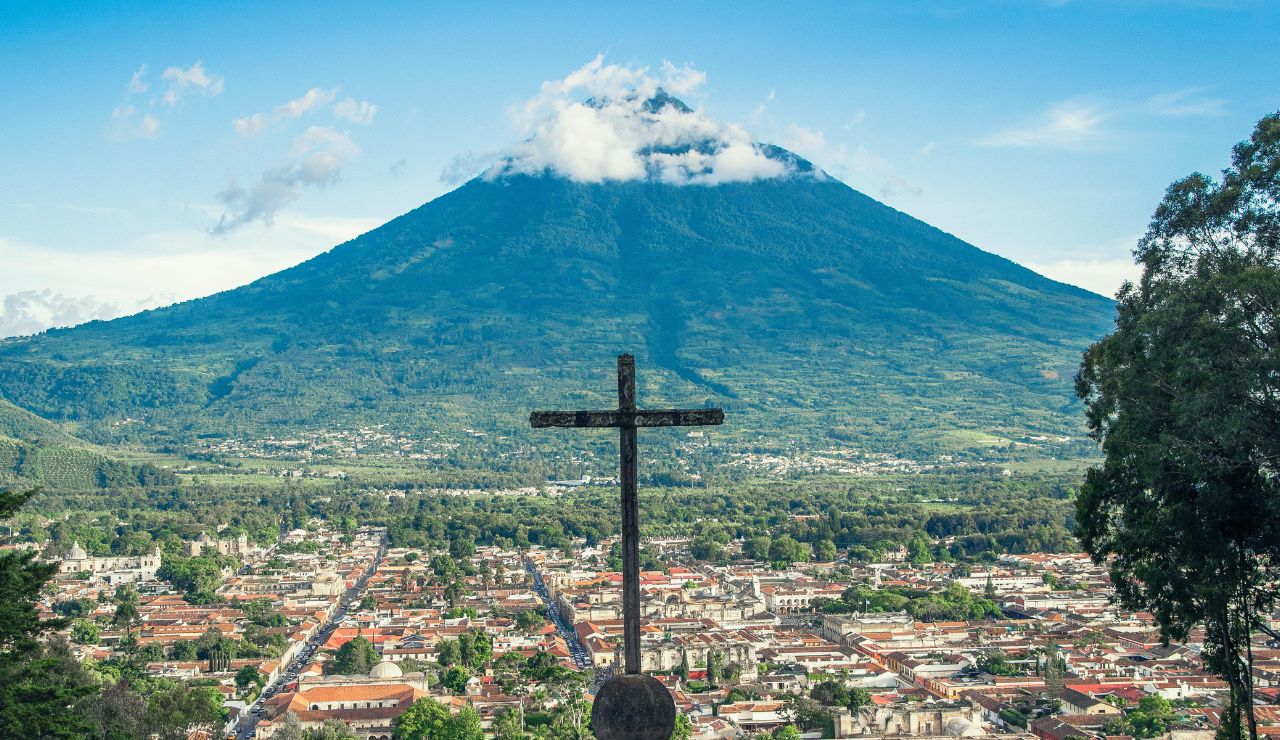 Antigua with volcano and historic arch