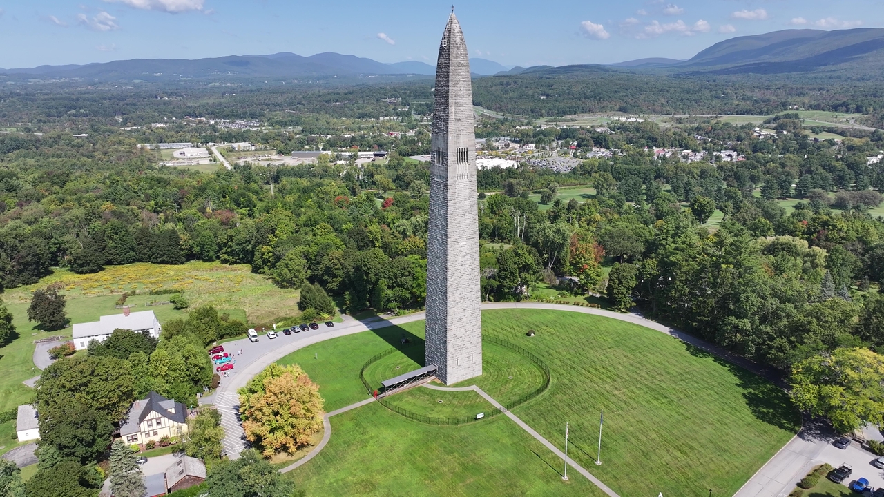 10 Unmissable Historic Attractions - MSNPS Bennington Monument Travel America TV Shutterstock