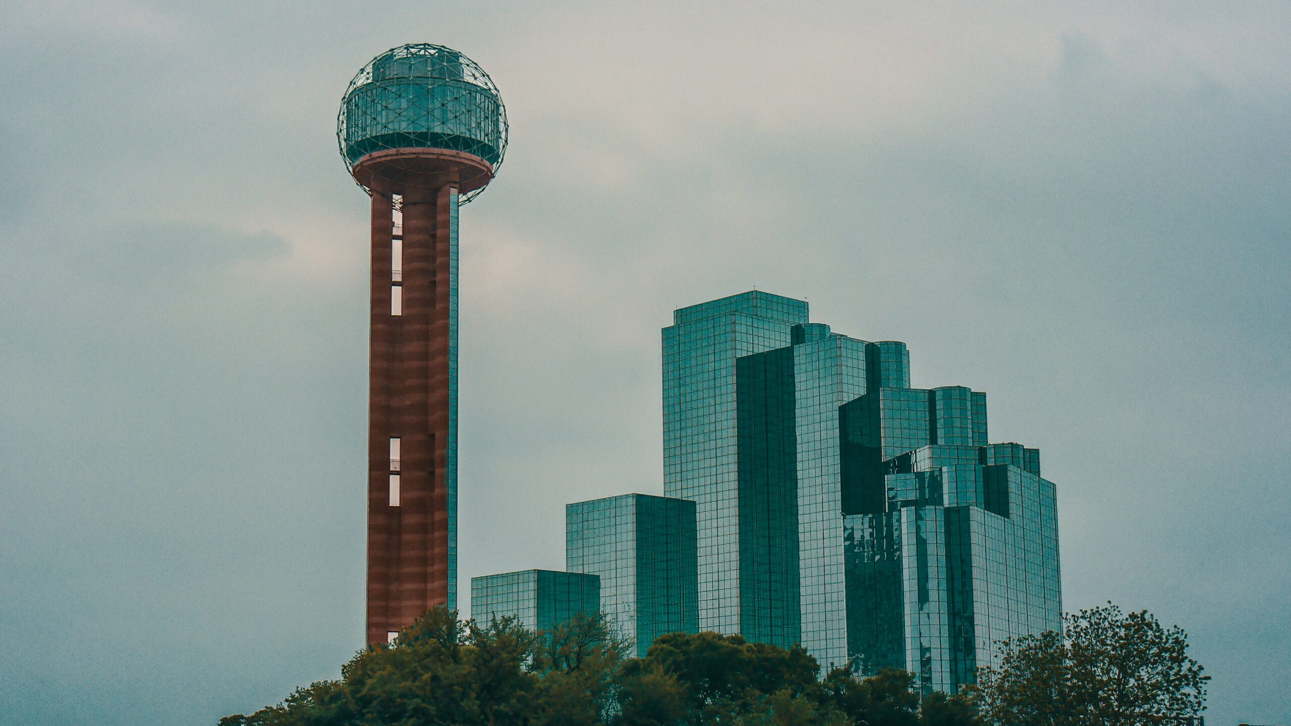 The Leaning Tower of Texas, Groom