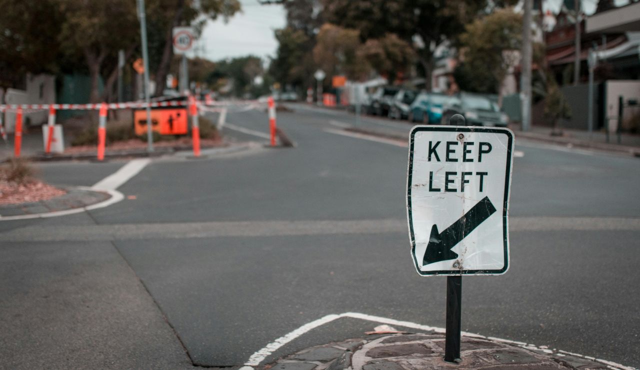 Road sign reminding to drive on the left in Australia