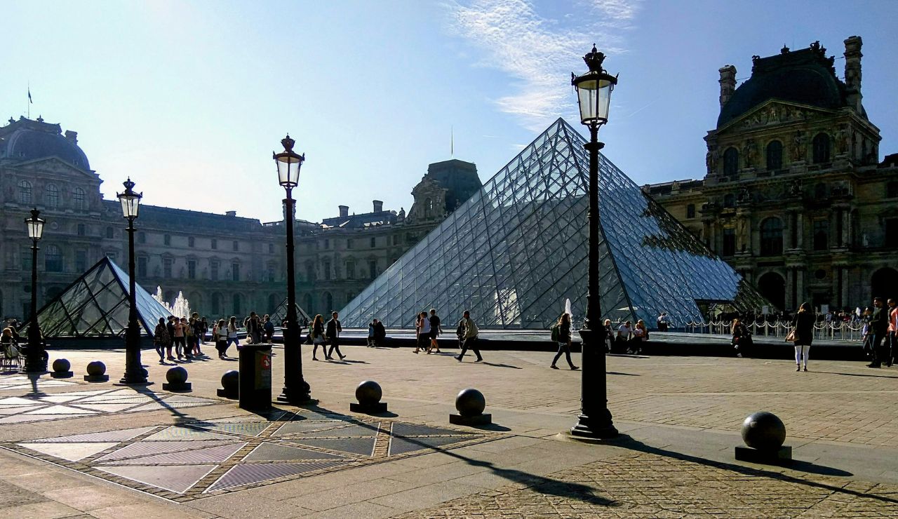 Louvre entrance in the morning with fewer tourists