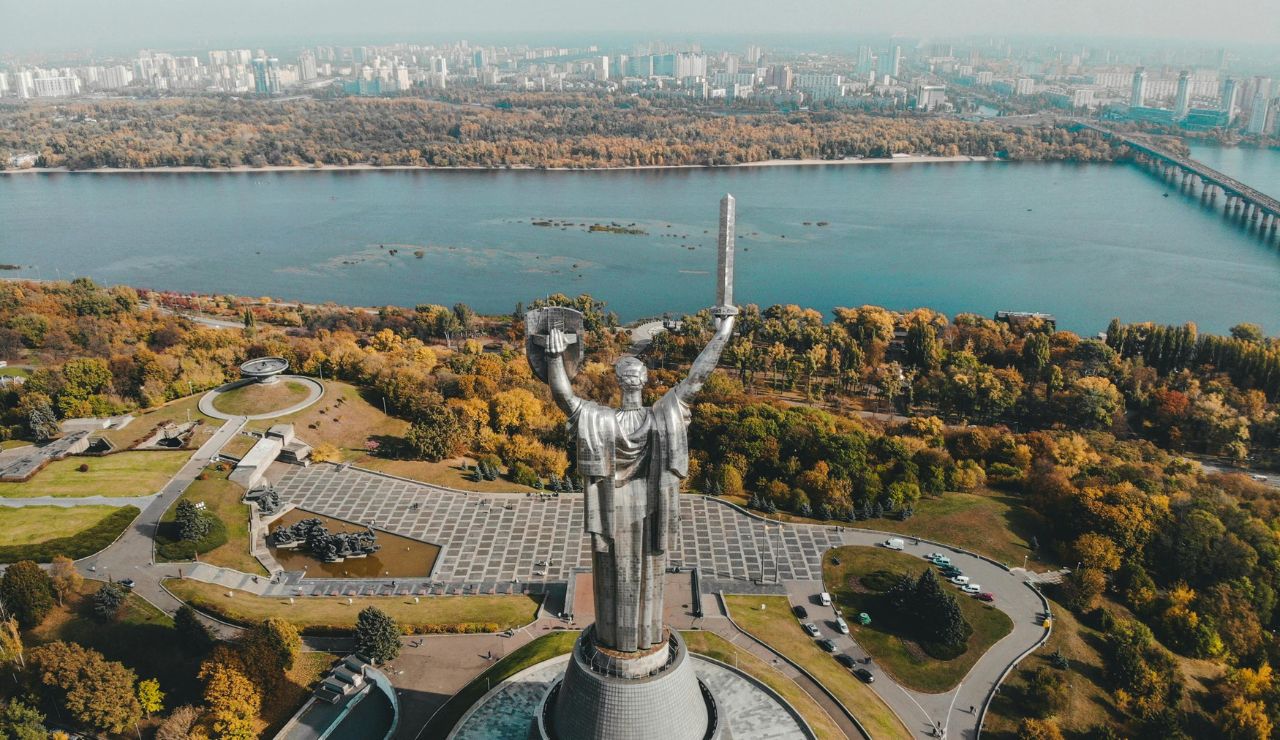 View of Pyongyang with statues and skyline