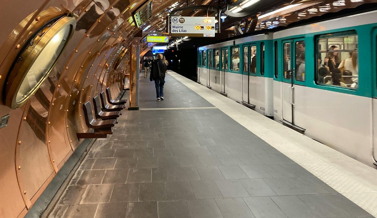 Paris Metro station entrance with Navigo pass signage