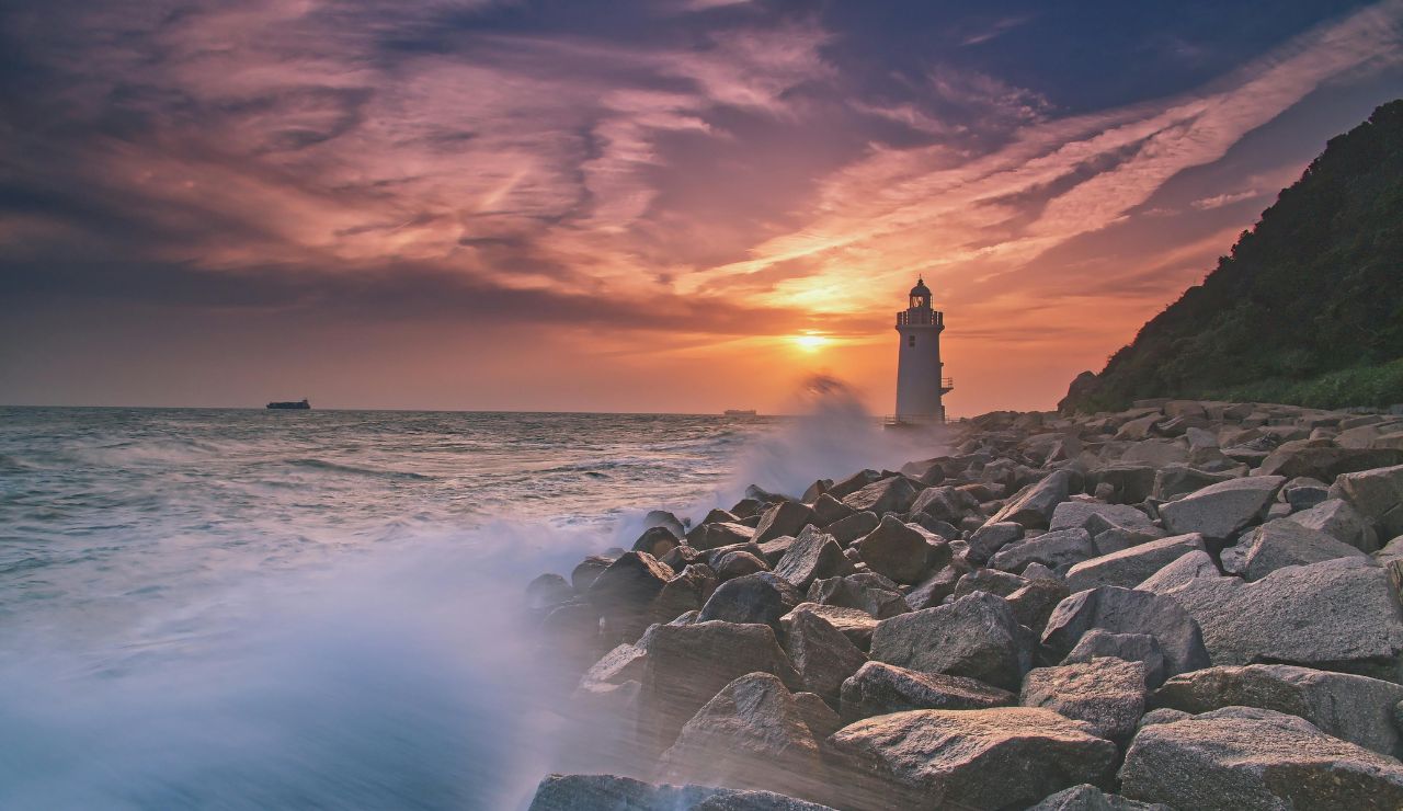 Saugerties Lighthouse at sunset