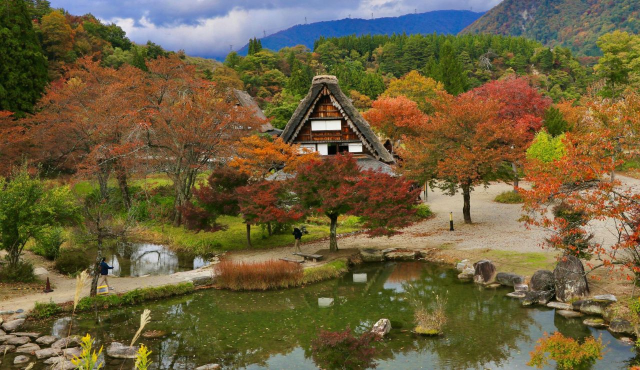 raditional farmhouses in Shirakawa-go, Japan