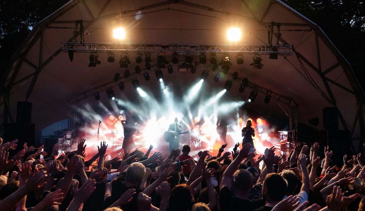 Live outdoor concert at Vina Robles Amphitheatre with vineyard backdrop