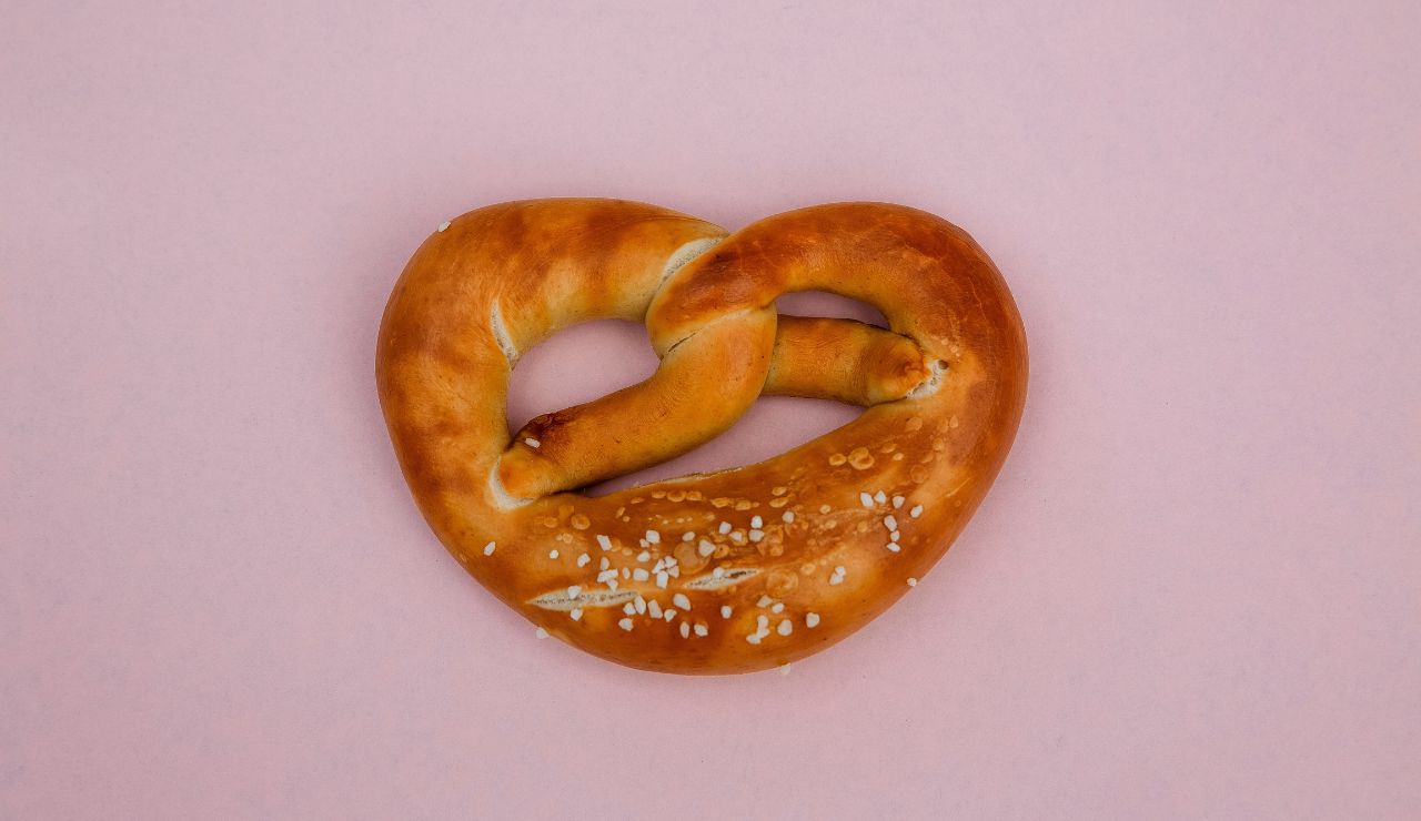 Soft Philadelphia pretzel with mustard