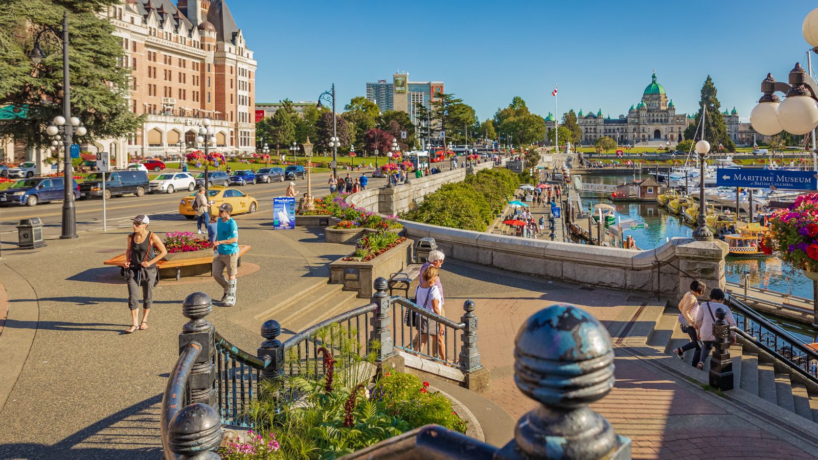 A photo of Victoria BC downtown walking waterfront calm.
