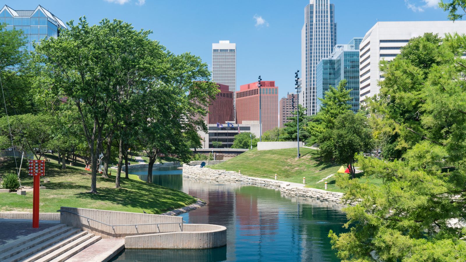 A photo of the Omaha riverfront park downtown.