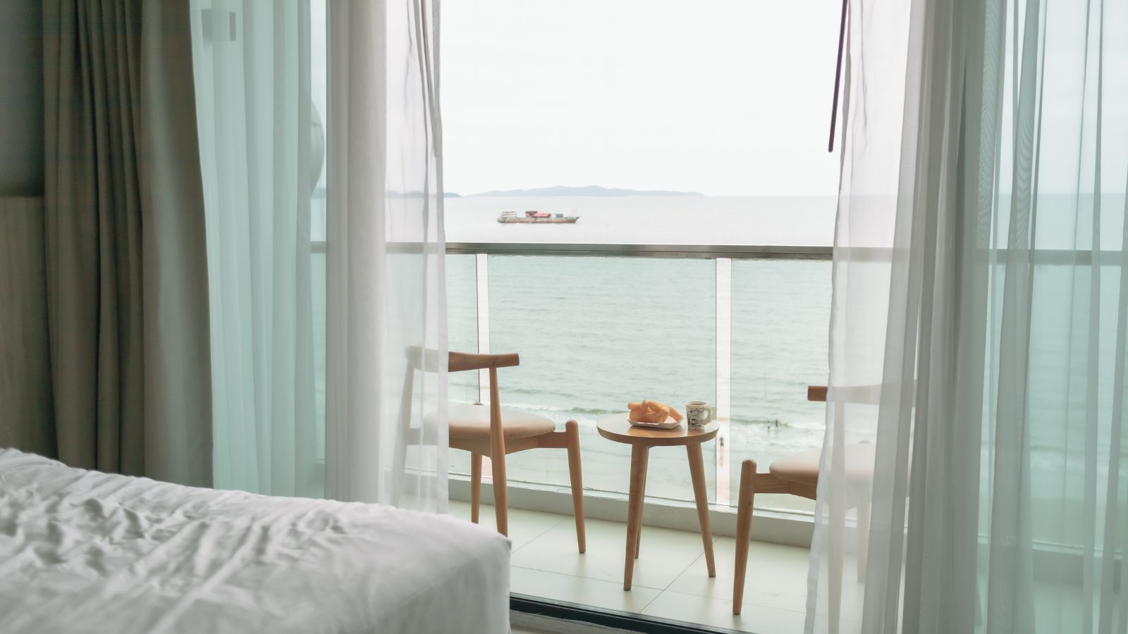 A photo of a hotel room peaceful view.